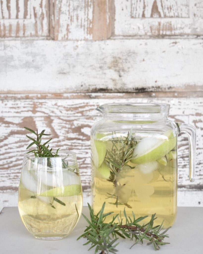 sparkling white sangria